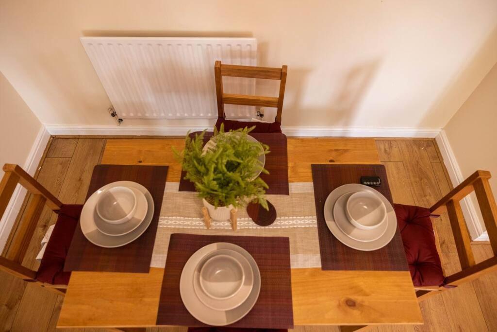 3 Bedrooms House-Sofabed-Parking-Bbqstove-Garden Londres Exterior foto