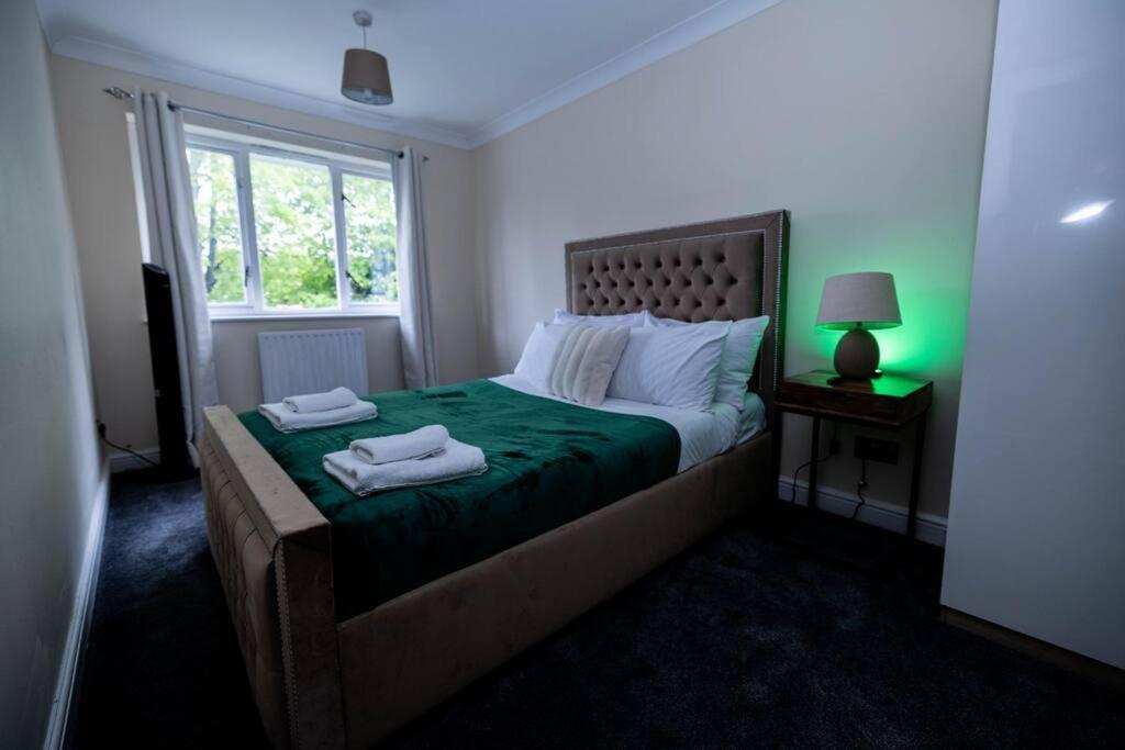 3 Bedrooms House-Sofabed-Parking-Bbqstove-Garden Londres Exterior foto